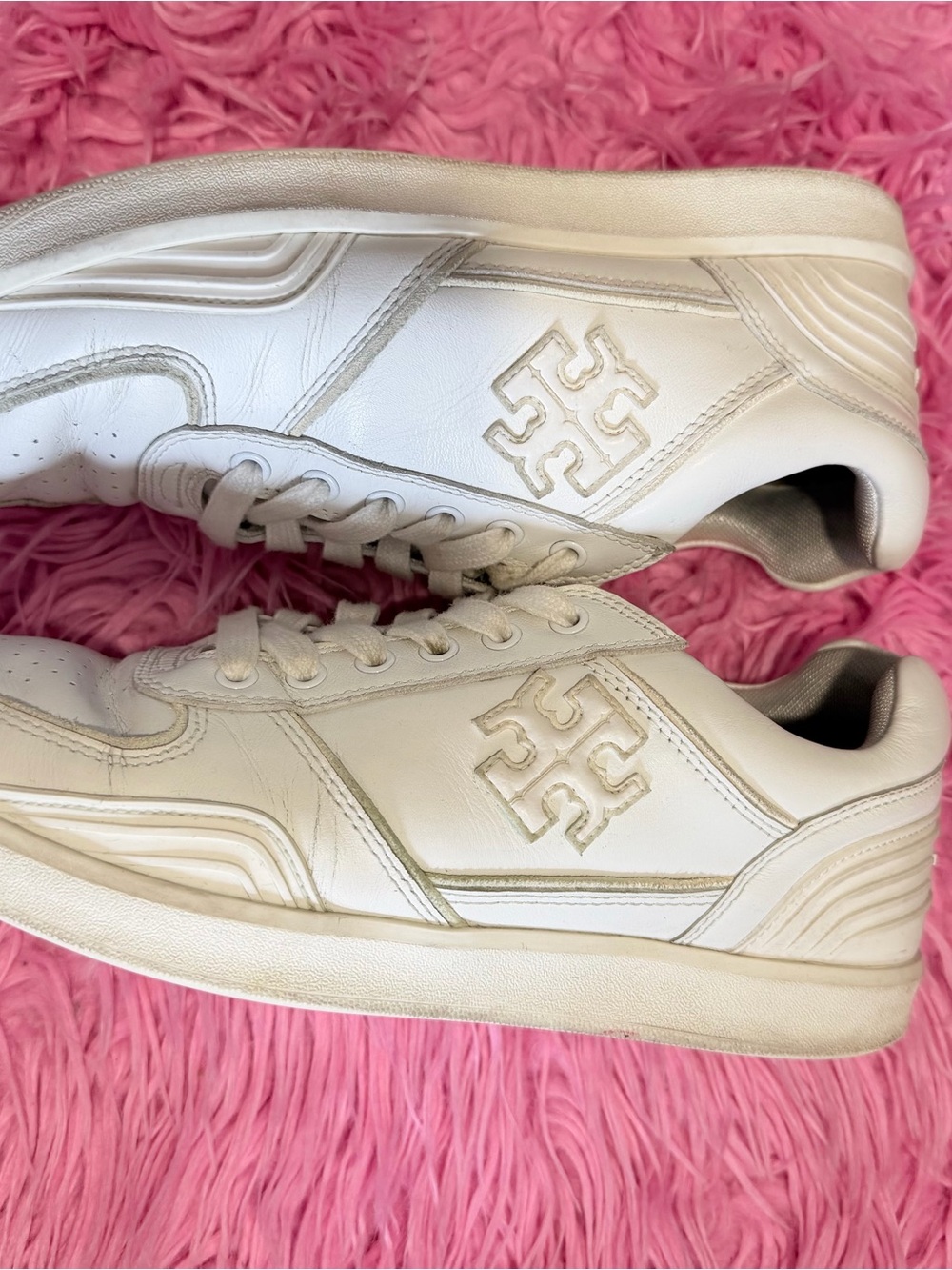Women White Leather Casual Sneakers - Classic Low-Top Tory burch Gently used - Picture 3 of 4